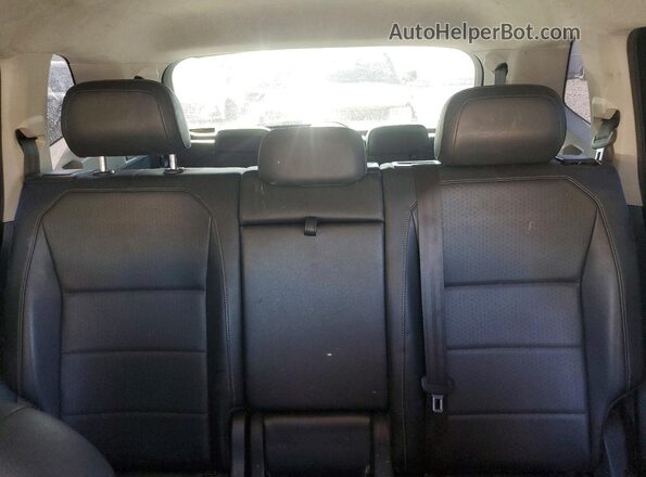 3VV3B7AX9JM023143 2018 VOLKSWAGEN TIGUAN Black უკანა სავარძლების ხედი