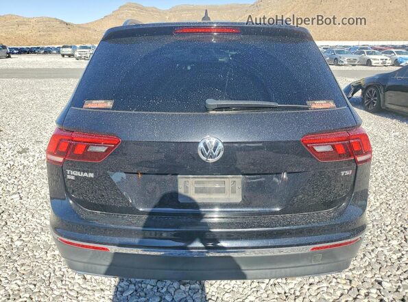 3VV3B7AX9JM023143 2018 VOLKSWAGEN TIGUAN Black უკანა ხედი