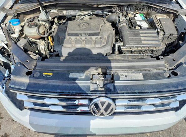 3VV3B7AX9JM038936 2018 VOLKSWAGEN TIGUAN White Widok komory silnika