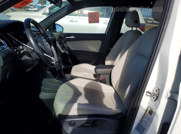 3VV3B7AX9MM008128 2021 VOLKSWAGEN TIGUAN White Vista interior delantera