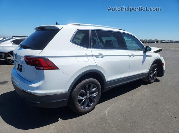 3VV3B7AX9NM082845 2022 VOLKSWAGEN TIGUAN White Trasero derecho