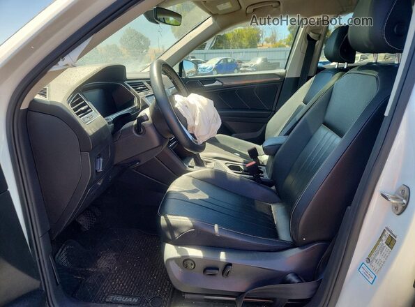 3VV3B7AX9NM082845 2022 VOLKSWAGEN TIGUAN White Vista interior delantera