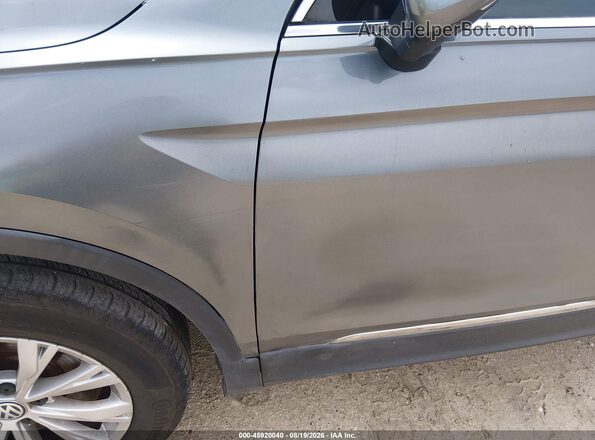 3VV3B7AXXJM026875 2018 VOLKSWAGEN TIGUAN Light Blue 