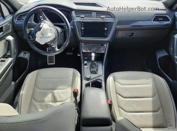 3VV4B7AX0LM034393 2020 VOLKSWAGEN TIGUAN White Widok deski rozdzielczej