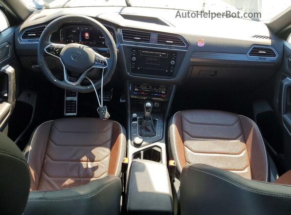 3VV4B7AX1RM111667 2024 VOLKSWAGEN TIGUAN Gray წინა პანელის ხედი