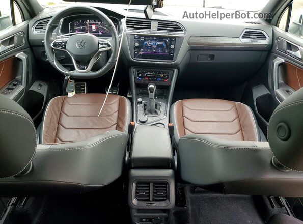 3VV4B7AX1RM169522 2024 VOLKSWAGEN TIGUAN White Vista del salpicadero