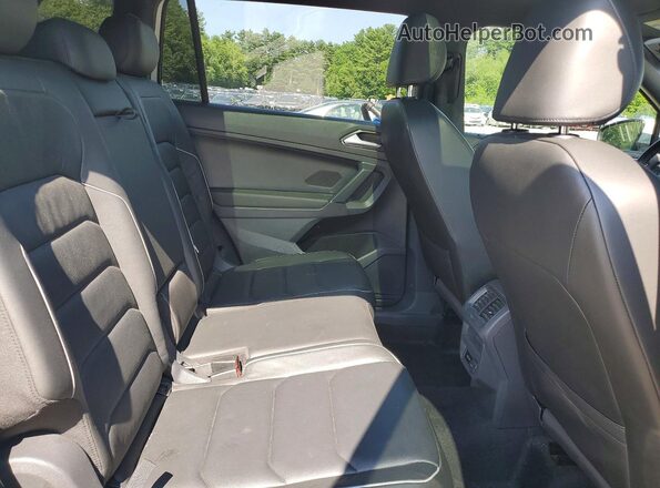 3VV4B7AX3JM144755 2018 VOLKSWAGEN TIGUAN White უკანა სალონის ხედი