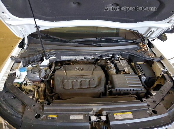 3VV4B7AX4PM126046 2023 VOLKSWAGEN TIGUAN White Widok komory silnika