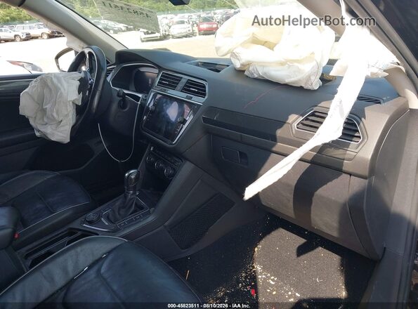 3VV4B7AX5JM004531 2018 VOLKSWAGEN TIGUAN Черный Вид салона спереди