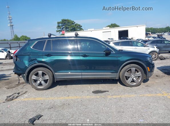 3VV4B7AX8JM199895 2018 VOLKSWAGEN TIGUAN Green Вид задньої частини салону