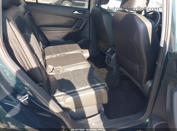 3VV4B7AX8JM199895 2018 VOLKSWAGEN TIGUAN Green Вид наклейки з VIN-кодом