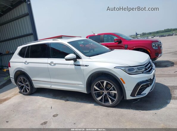 3VV4B7AX9PM047195 2023 VOLKSWAGEN TIGUAN White Rear interior view