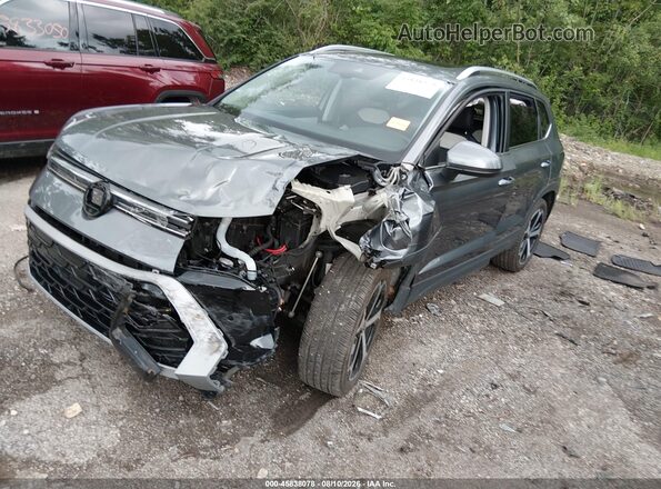 3VV4C7B2XSM021519 2025 VOLKSWAGEN TAOS Gray Vista tres cuartos delantera izquierda
