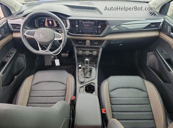 3VV4X7B28RM090885 2024 VOLKSWAGEN TAOS Blue Вид панелі приладів