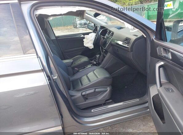 3VV5B7AX0JM172887 2018 VOLKSWAGEN TIGUAN Gray Սալոնի դիմացի տեսք