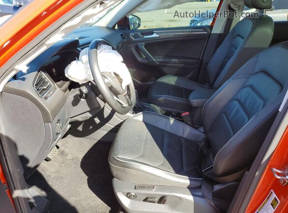 3VV5B7AX2JM061595 2018 VOLKSWAGEN TIGUAN Orange Սալոնի դիմացի տեսք