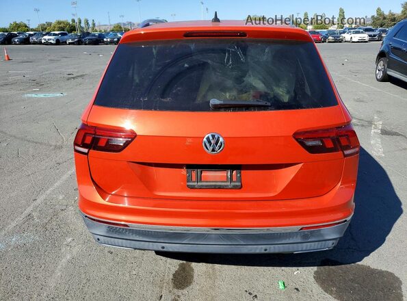 3VV5B7AX2JM061595 2018 VOLKSWAGEN TIGUAN Orange Հետևի տեսք