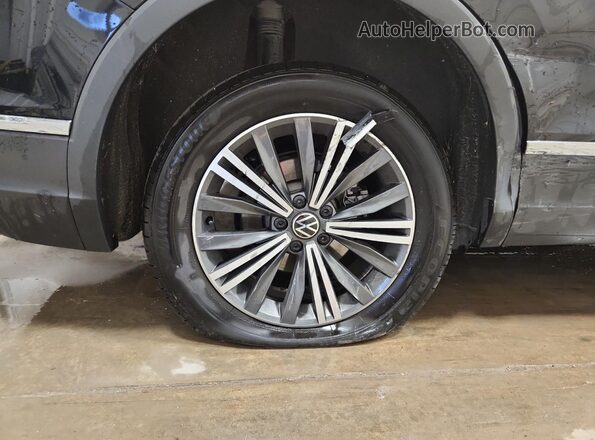 3VV5B7AX4RM232679 2024 VOLKSWAGEN TIGUAN Black 