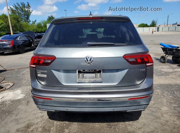 3VV5B7AX8JM103574 2018 VOLKSWAGEN TIGUAN Серый Вид сзади