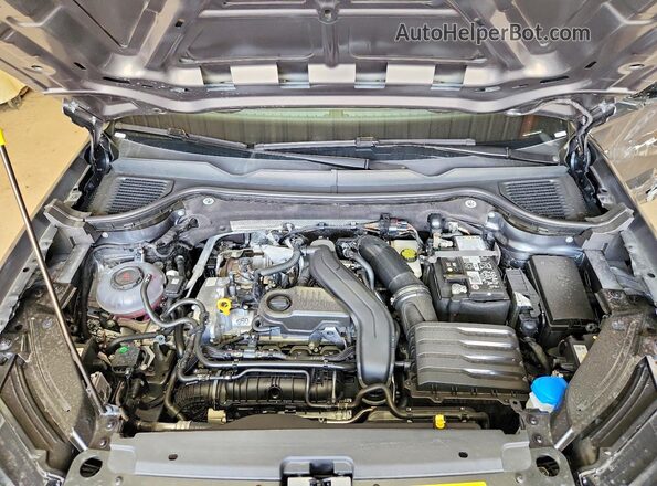 3VV5C7B21TM070629 2026 VOLKSWAGEN TAOS Gray Widok komory silnika