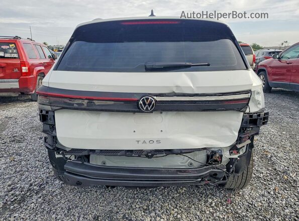 3VV5C7B23TM025224 2026 VOLKSWAGEN TAOS White Հետևի տեսք