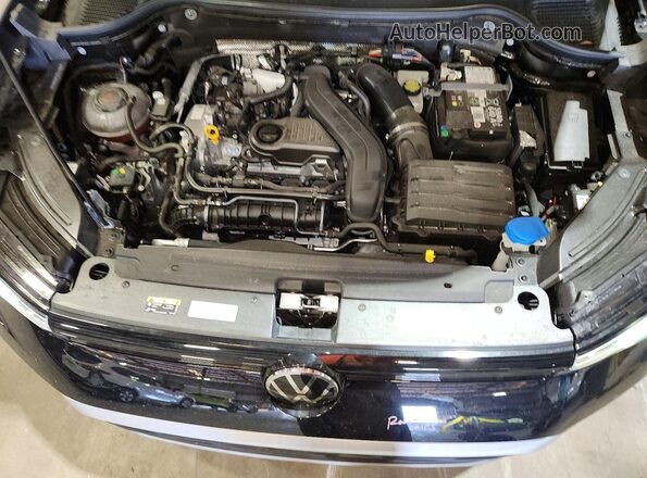 3VV5C7B24SM068985 2025 VOLKSWAGEN TAOS Black ძრავის განყოფილების ხედი