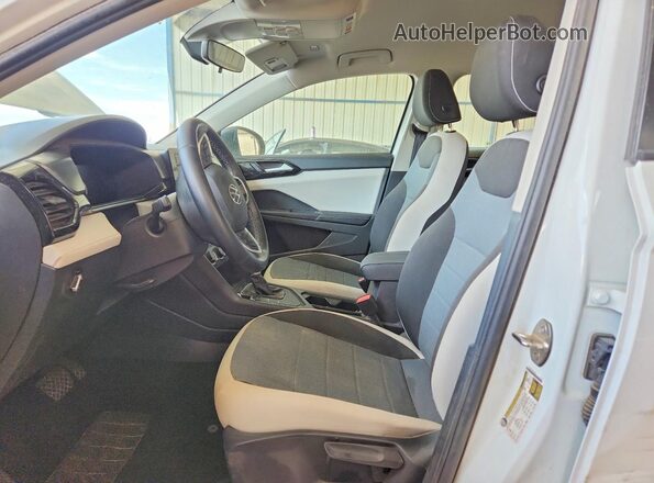 3VV5C7B27SM033129 2025 VOLKSWAGEN TAOS White Vista interior delantera