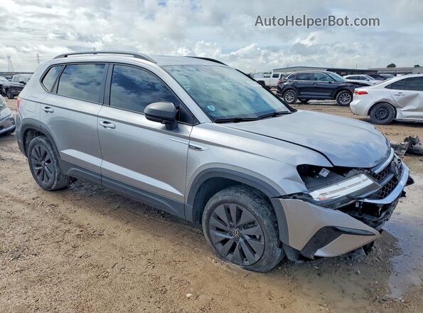 3VV5X7B24RM065213 2024 VOLKSWAGEN TAOS Серебряный Передняя правая четверть
