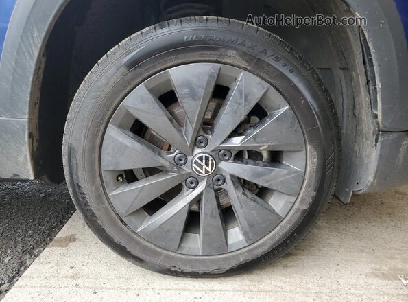 3VV5X7B28RM080958 2024 VOLKSWAGEN TAOS Blue 