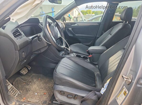 3VV8B7AX1PM081875 2023 VOLKSWAGEN TIGUAN Gray Front interior view