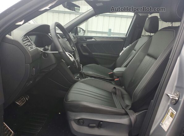 3VV8B7AX1RM113839 2024 VOLKSWAGEN TIGUAN Silver Սալոնի դիմացի տեսք