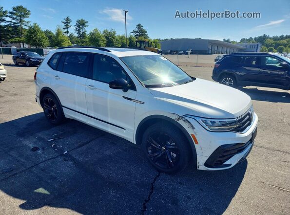 3VV8B7AX2RM212198 2024 VOLKSWAGEN TIGUAN White Przód prawy