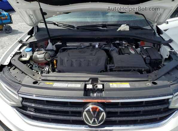 3VV8B7AX3NM032142 2022 VOLKSWAGEN TIGUAN White ძრავის განყოფილების ხედი