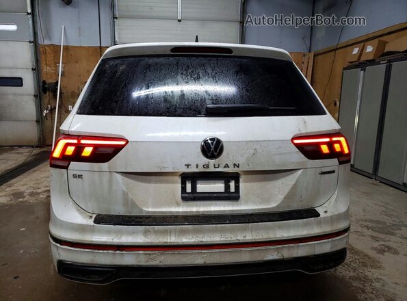3VV8B7AX6RM089909 2024 VOLKSWAGEN TIGUAN White Вид ззаду