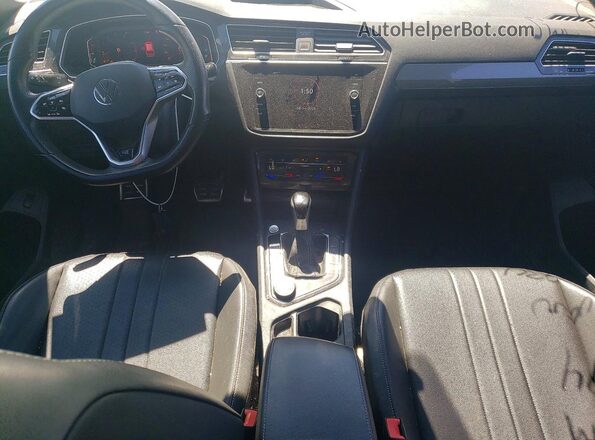 3VV8B7AX6RM102934 2024 VOLKSWAGEN TIGUAN Silver Առջևի վահանակի տեսք