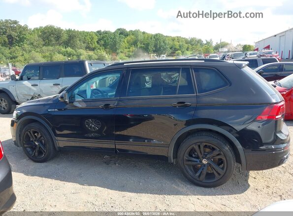 3VV8B7AX8RM004343 2024 VOLKSWAGEN TIGUAN Black 360 interior view