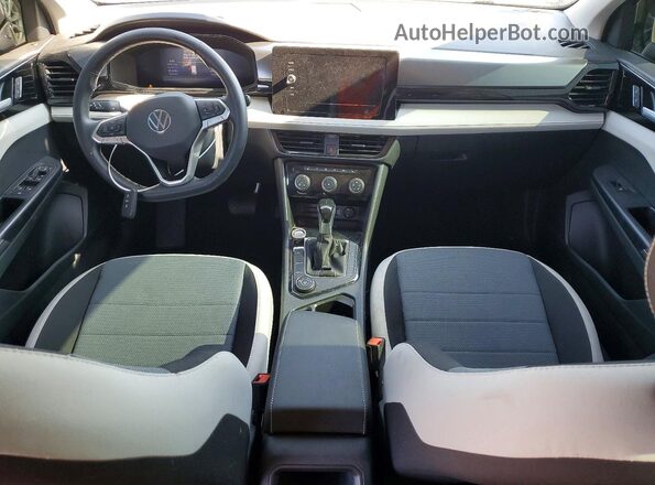 3VV8C7B23SM010542 2025 VOLKSWAGEN TAOS Белый Вид панели приборов
