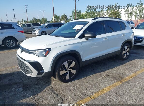 3VV8C7B2XSM059575 2025 VOLKSWAGEN TAOS White Առջևի ձախ երեք քառորդ տեսարան