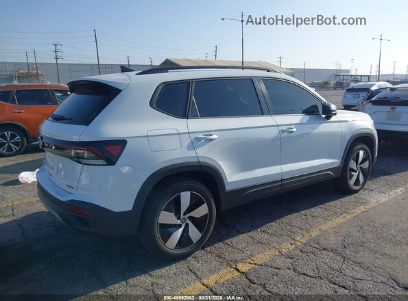 3VV8C7B2XSM059575 2025 VOLKSWAGEN TAOS White Հետևի աջ