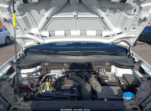 3VV8C7B2XSM059575 2025 VOLKSWAGEN TAOS White Հետևի տեսք