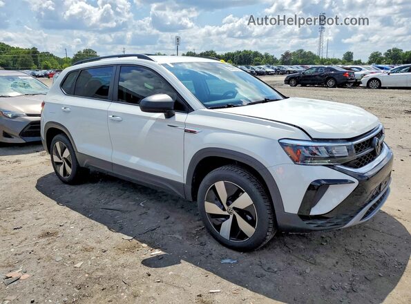 3VV8X7B21RM063285 2024 VOLKSWAGEN TAOS White Przód prawy