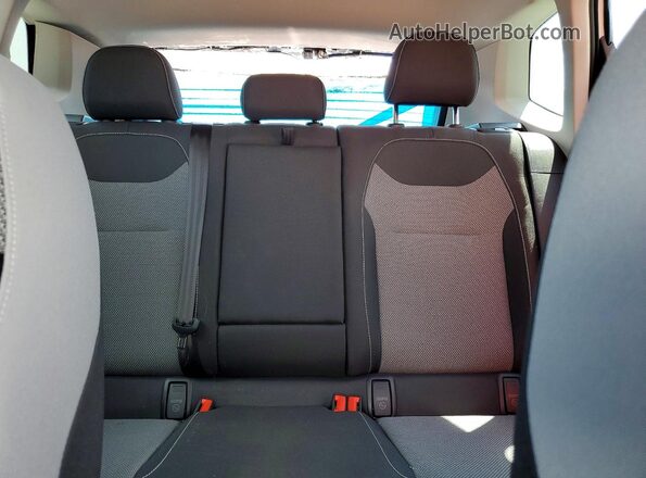 3VV8X7B21RM063285 2024 VOLKSWAGEN TAOS White Widok tylnych siedzeń