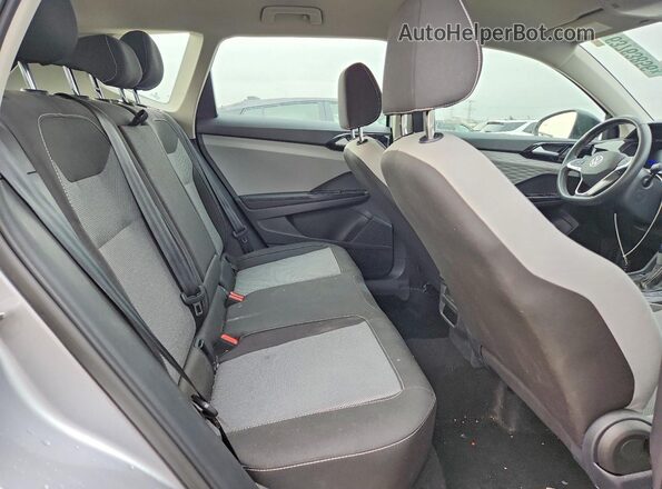 3VV8X7B26RM055859 2024 VOLKSWAGEN TAOS Silver უკანა სავარძლების ხედი