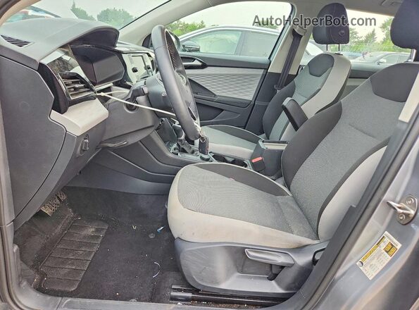 3VV8X7B26RM055859 2024 VOLKSWAGEN TAOS Silver წინა სალონის ხედი