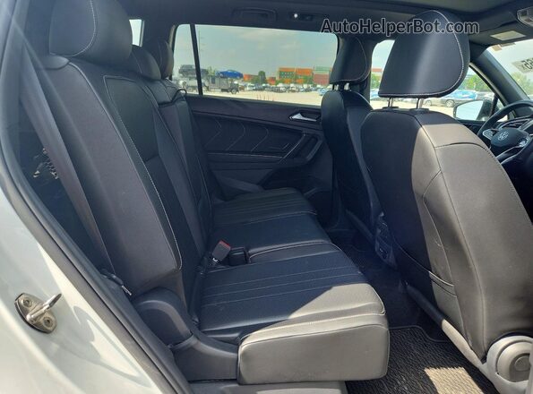 3VVCB7AX0PM134849 2023 VOLKSWAGEN TIGUAN White Widok wnętrza z tyłu