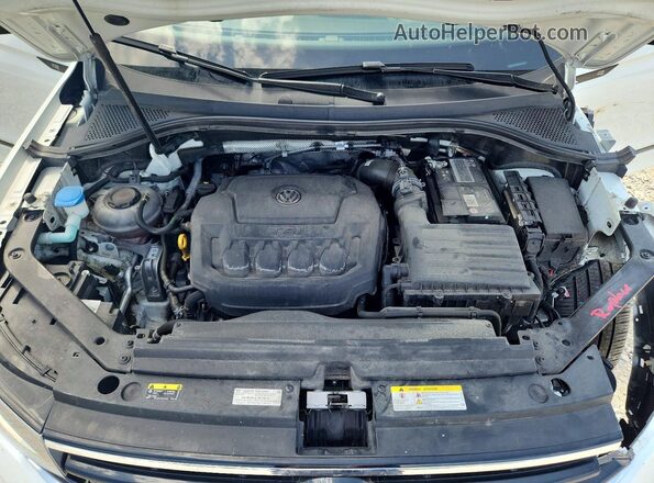 3VVCB7AX0PM134849 2023 VOLKSWAGEN TIGUAN White Widok komory silnika
