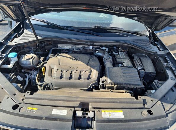 3VVCB7AX2PM075951 2023 VOLKSWAGEN TIGUAN Black Vista del compartimento del motor