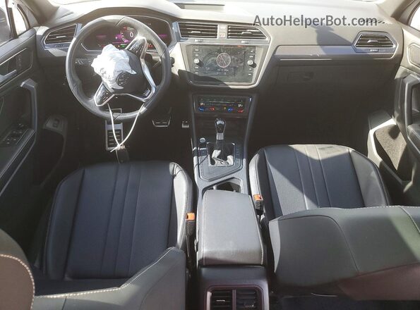 3VVCB7AX5NM069221 2022 VOLKSWAGEN TIGUAN White წინა პანელის ხედი