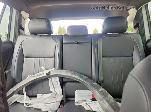 3VVCB7AX6NM077764 2022 VOLKSWAGEN TIGUAN White Вид задніх сидінь