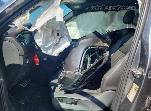 3VVCB7AX7PM037079 2023 VOLKSWAGEN TIGUAN Серый Вид салона спереди